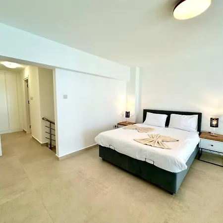 Apartment Deja Blue Block C Unit 19 *