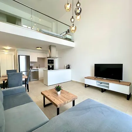 Apartment Deja Blue Block C Unit 19