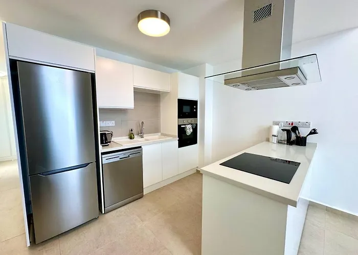 Deja Blue Block C Unit 19 * Kalogrea