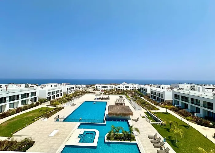 Deja Blue Block C Unit 19 * Kalogrea