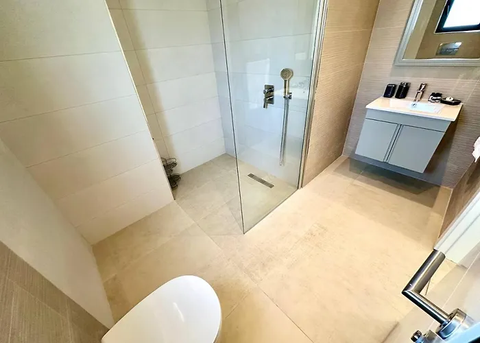 Daire Deja Blue Block C Unit 19 Kalogrea